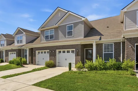 634 Birdie Dr