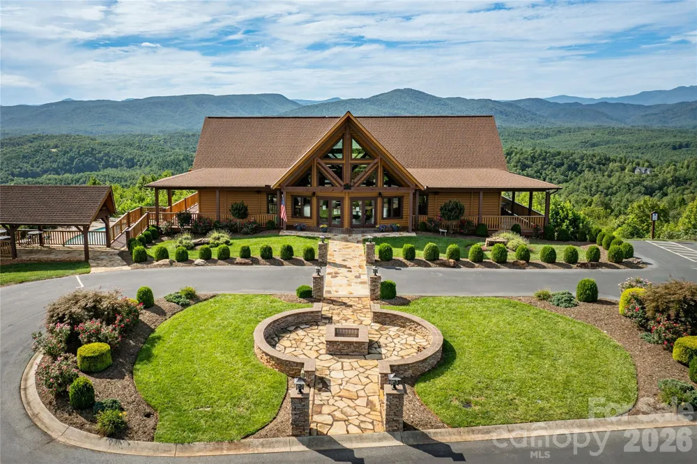 1288 Johns Ridge Parkway #245 Lenoir, NC 28645