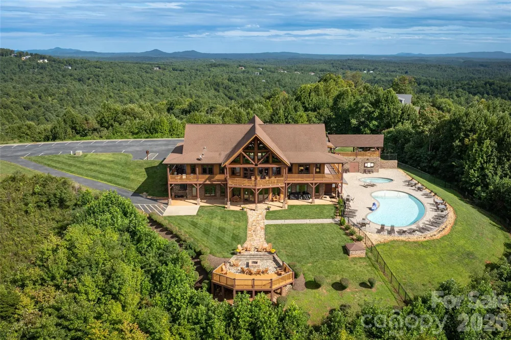 1288 Johns Ridge Parkway #245 Lenoir, NC 28645