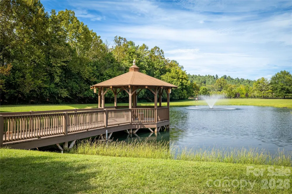 1288 Johns Ridge Parkway #245 Lenoir, NC 28645