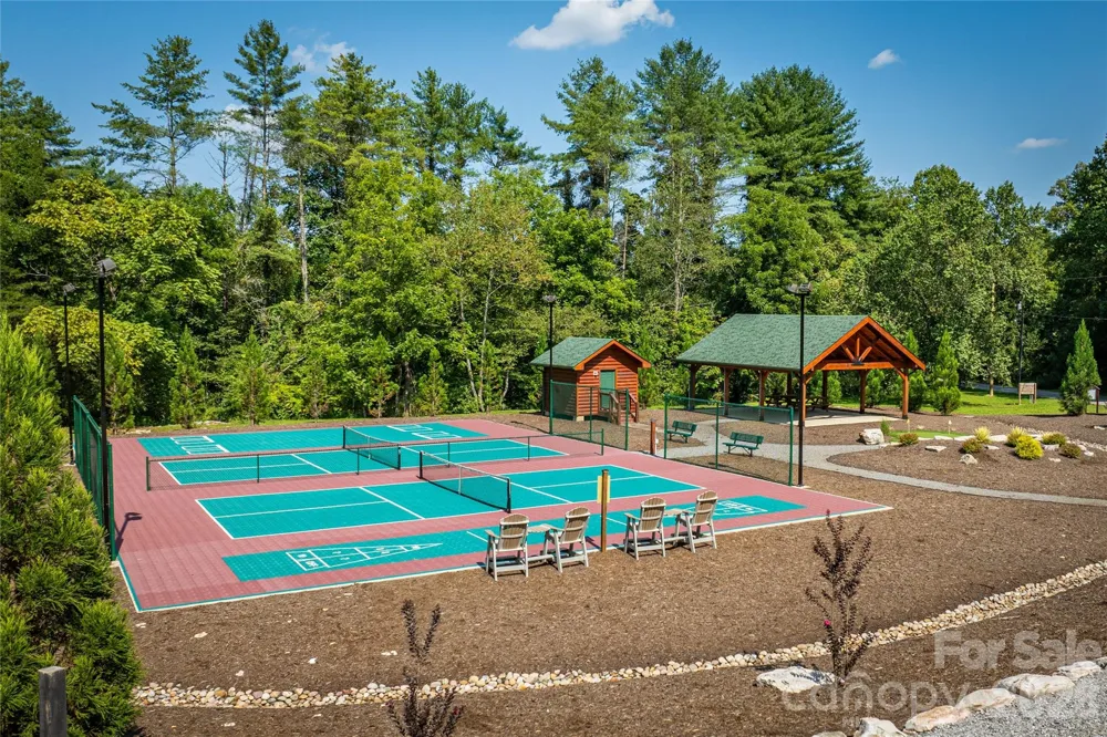 1288 Johns Ridge Parkway #245 Lenoir, NC 28645