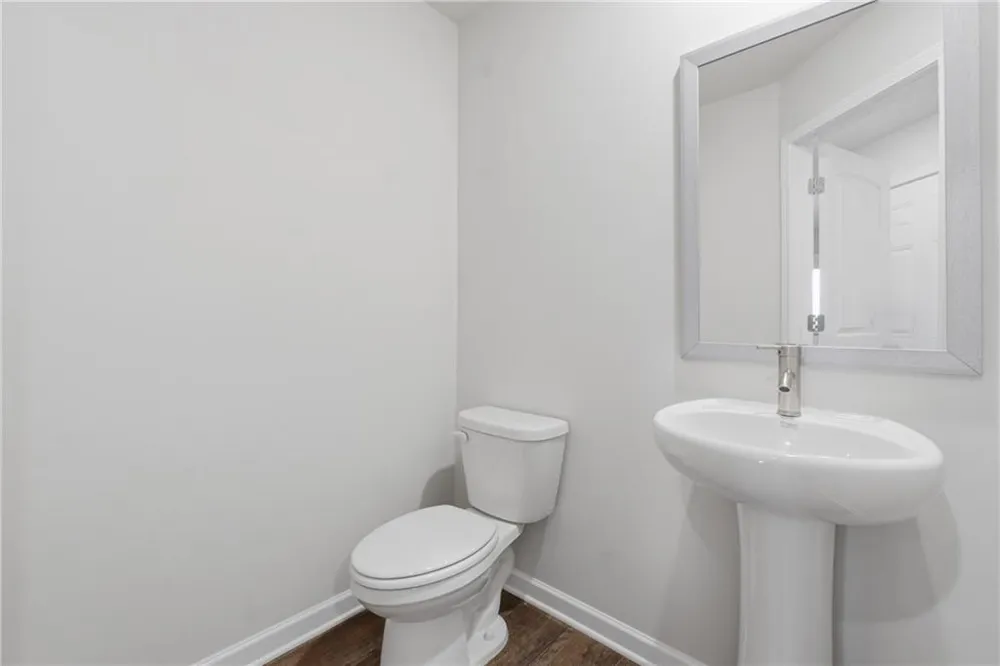 206 Norchester Avenue Hogansville, GA 30230