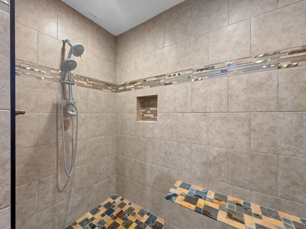1255 E Pineshadows Drive Sour Lake, TX 77659