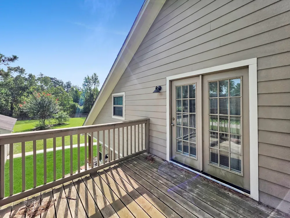 1255 E Pineshadows Drive Sour Lake, TX 77659