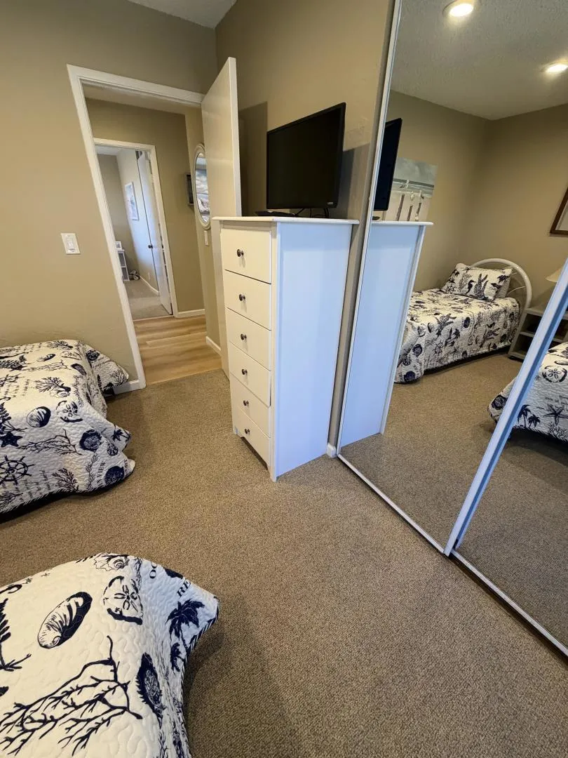 73 Pelican Watsonville, CA 95076