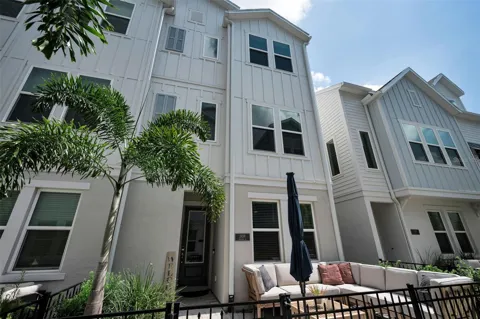 2458 MANGUM COURT