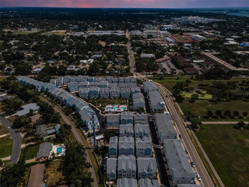 2458 MANGUM COURT Sarasota, FL 34237