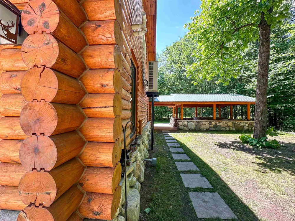 8157 NW Kellogg Road Clearwater Township, MI 49612