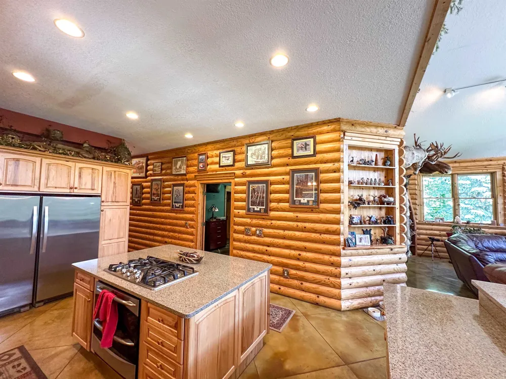 8157 NW Kellogg Road Clearwater Township, MI 49612