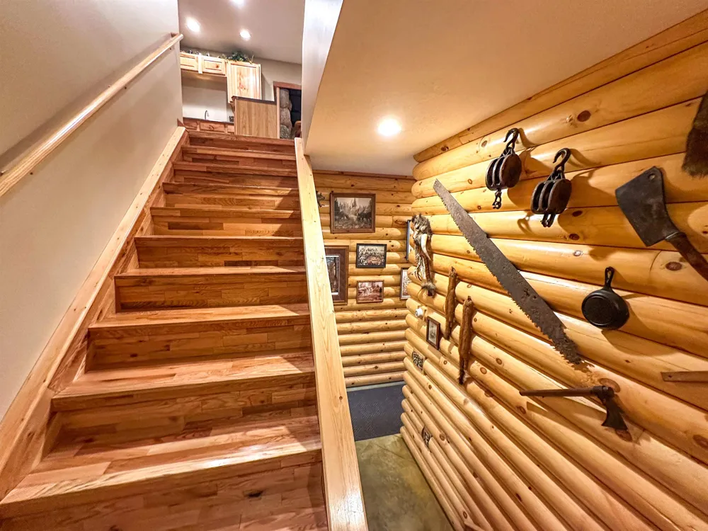 8157 NW Kellogg Road Clearwater Township, MI 49612