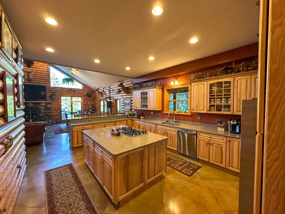 8157 NW Kellogg Road Clearwater Township, MI 49612
