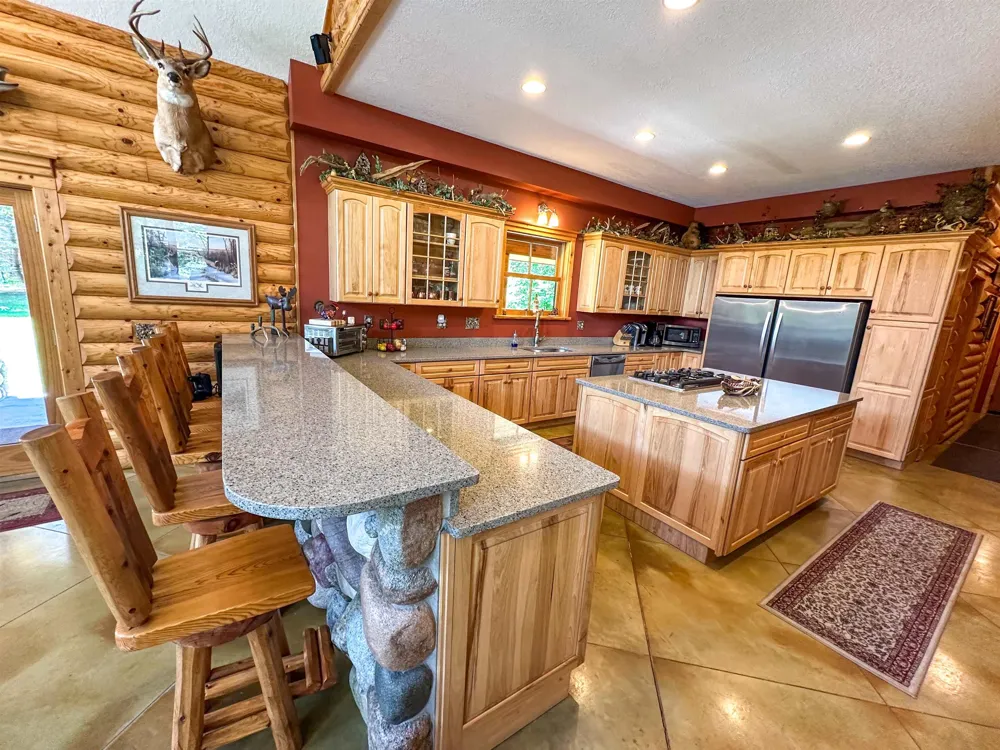 8157 NW Kellogg Road Clearwater Township, MI 49612