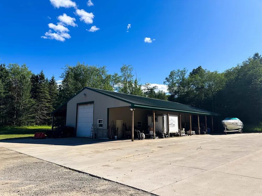 8157 NW Kellogg Road Clearwater Township, MI 49612