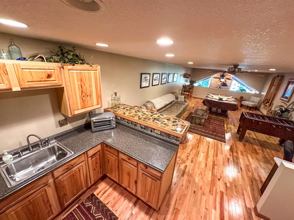 8157 NW Kellogg Road Clearwater Township, MI 49612