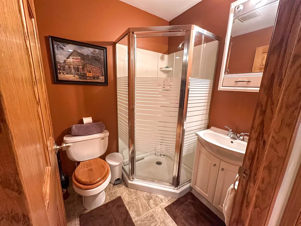 8157 NW Kellogg Road Clearwater Township, MI 49612