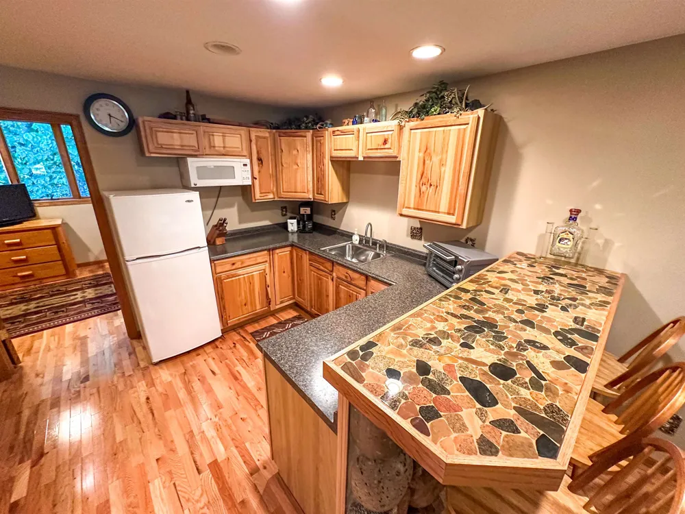 8157 NW Kellogg Road Clearwater Township, MI 49612