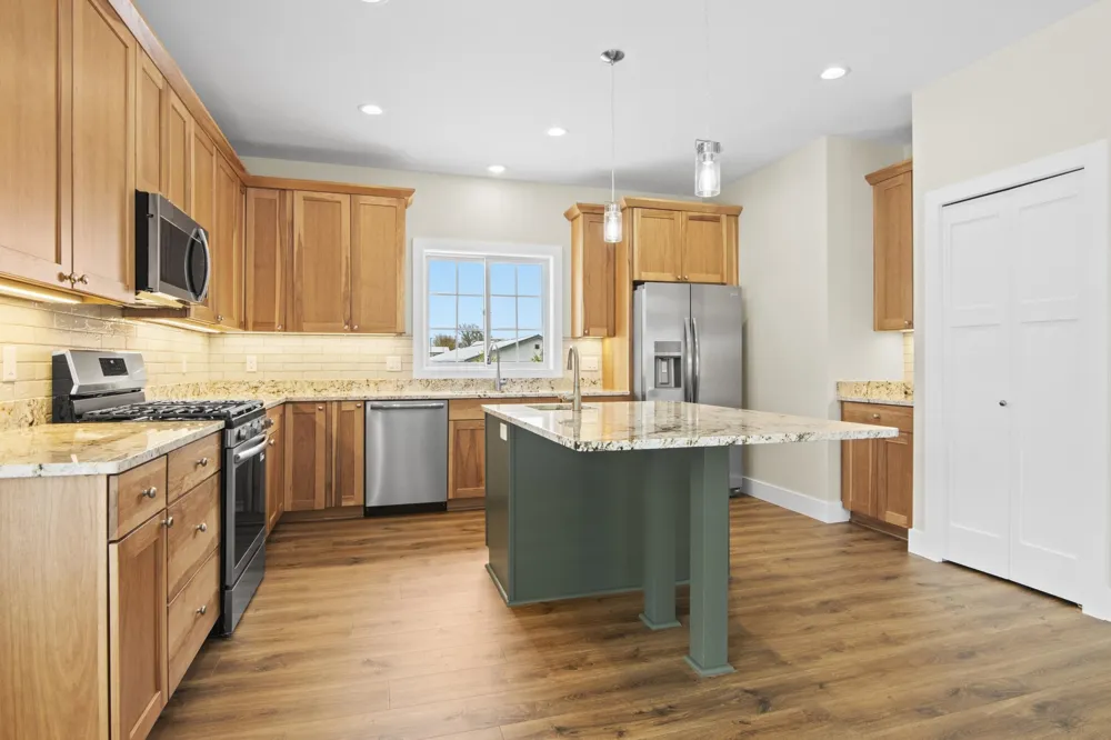 4054 Center Farm Lane Long Lake Township, MI 49685