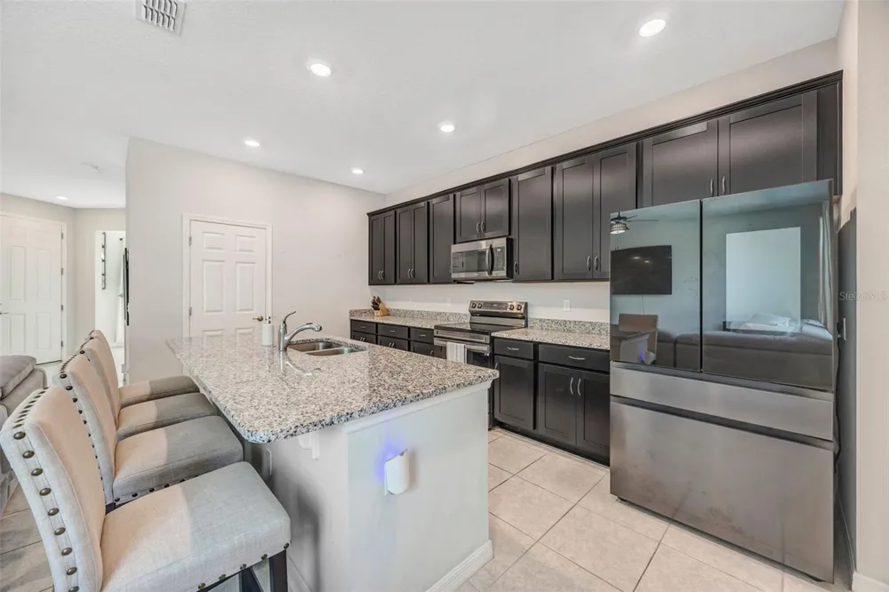 5022 AVALON PARK BOULEVARD Wesley Chapel, FL 33545