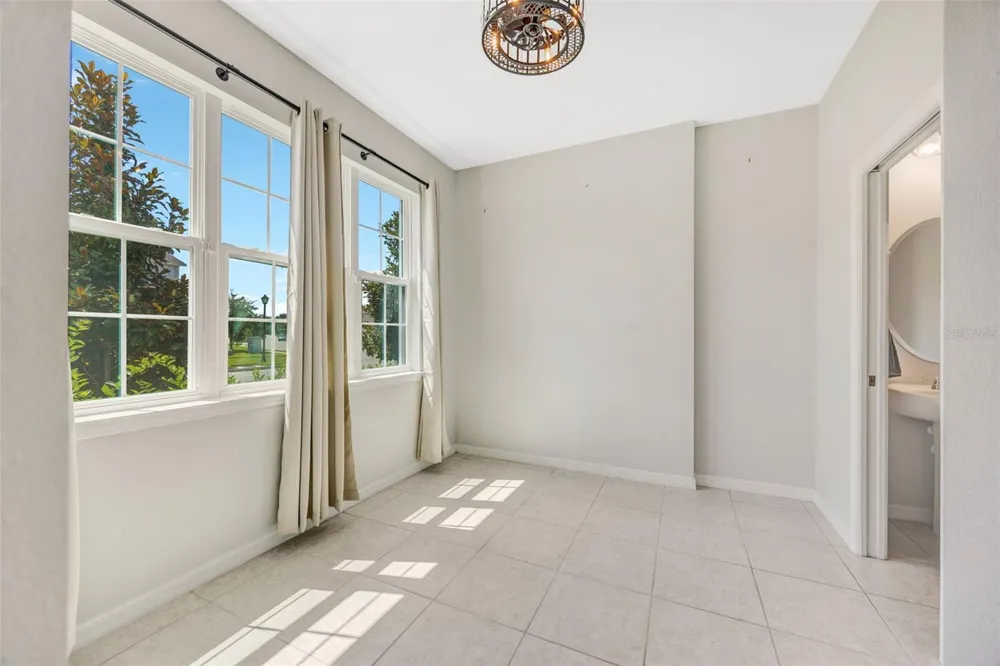 5022 AVALON PARK BOULEVARD Wesley Chapel, FL 33545