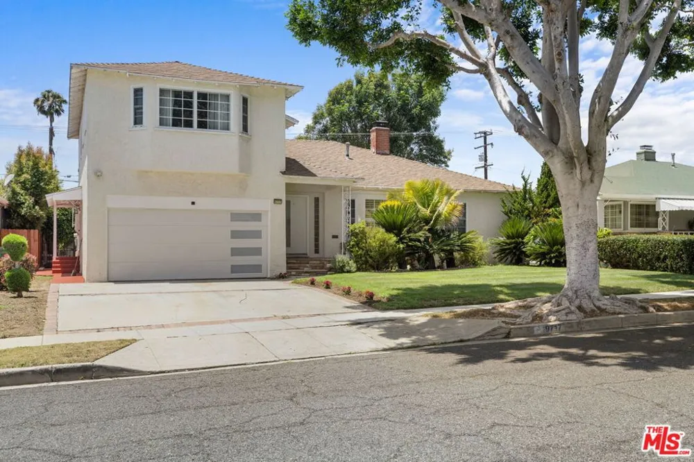 9717 S 4th Avenue Inglewood, CA 90305
