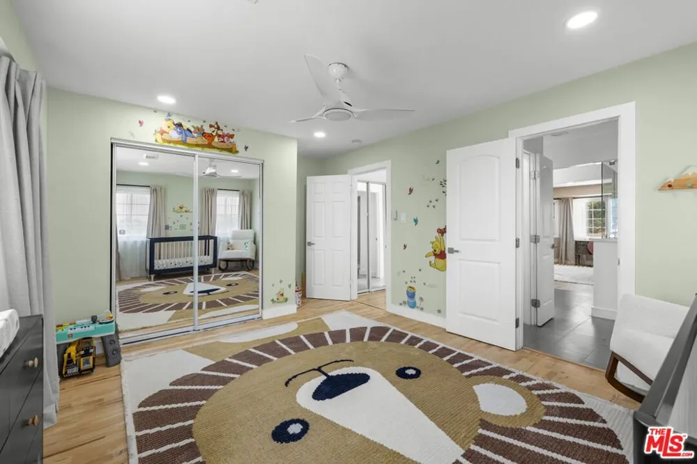 9717 S 4th Avenue Inglewood, CA 90305