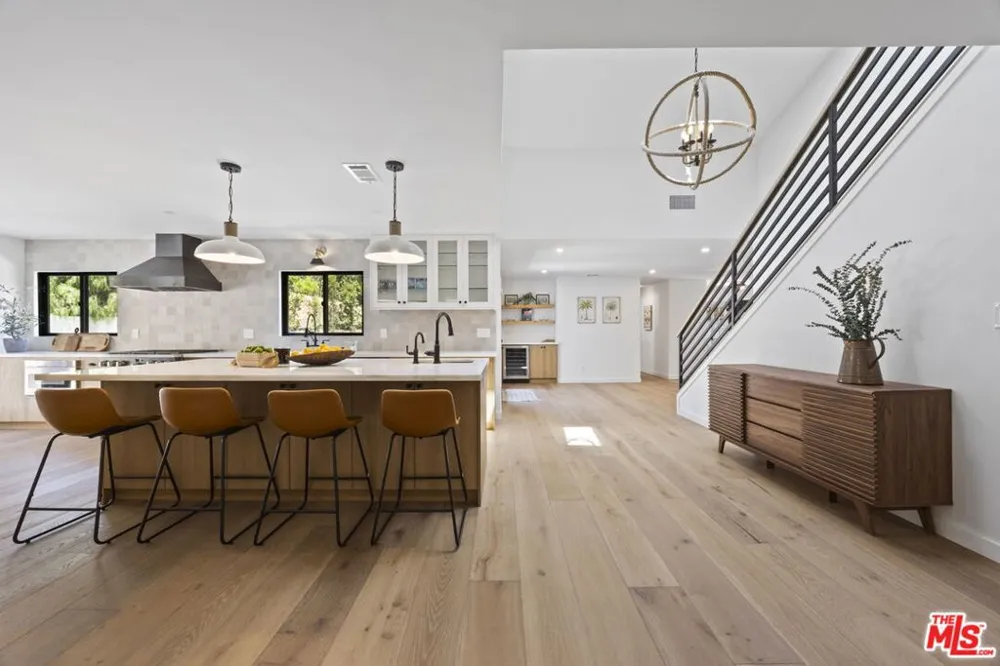 1131 Rancho Drive Ojai, CA 93023