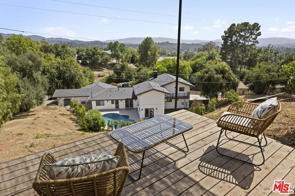 1131 Rancho Drive Ojai, CA 93023