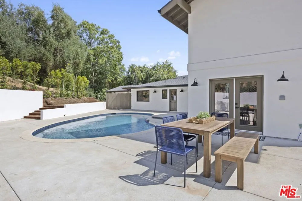 1131 Rancho Drive Ojai, CA 93023