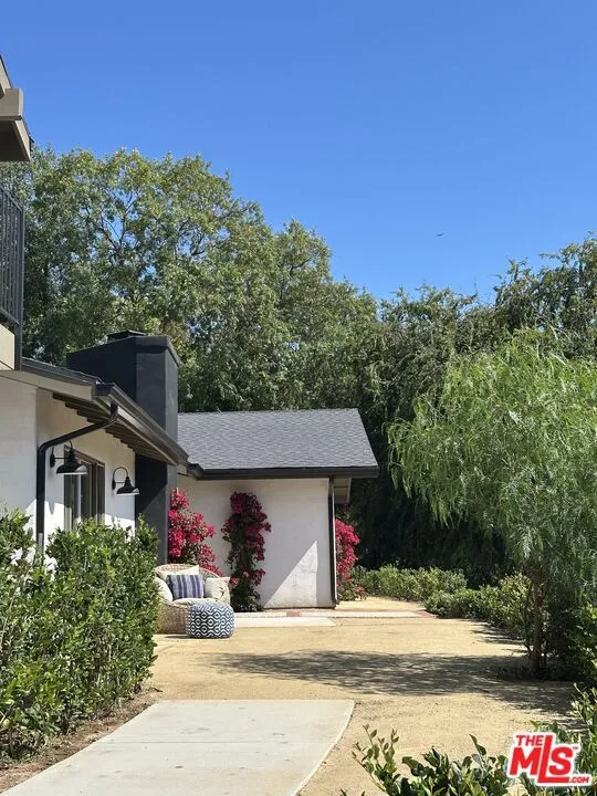 1131 Rancho Drive Ojai, CA 93023