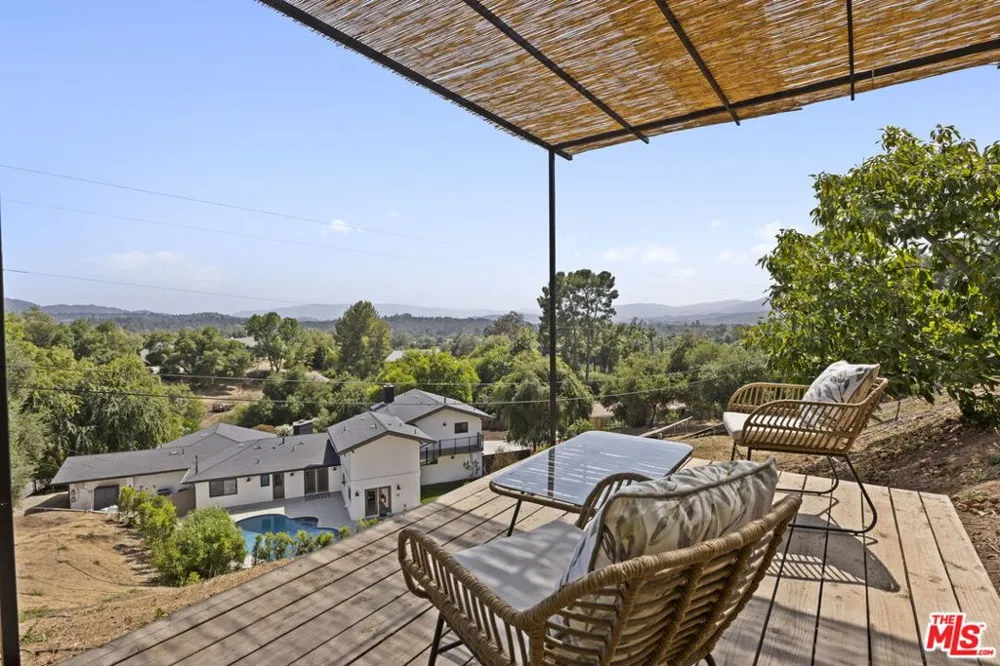 1131 Rancho Drive Ojai, CA 93023