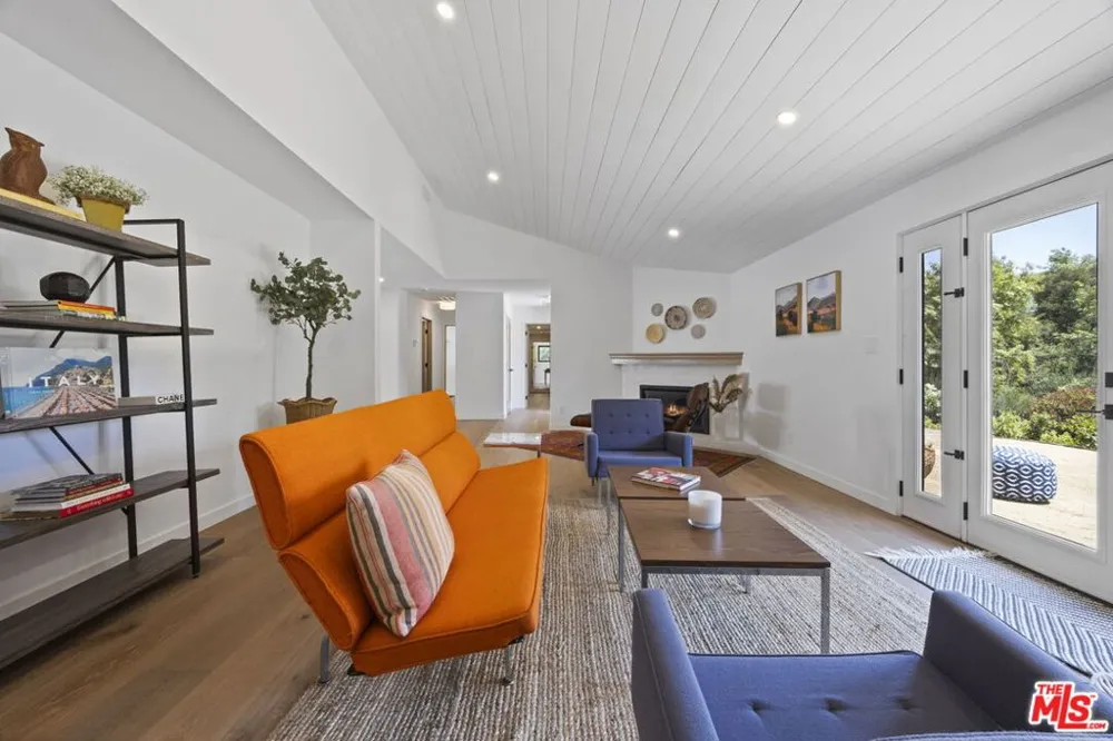 1131 Rancho Drive Ojai, CA 93023