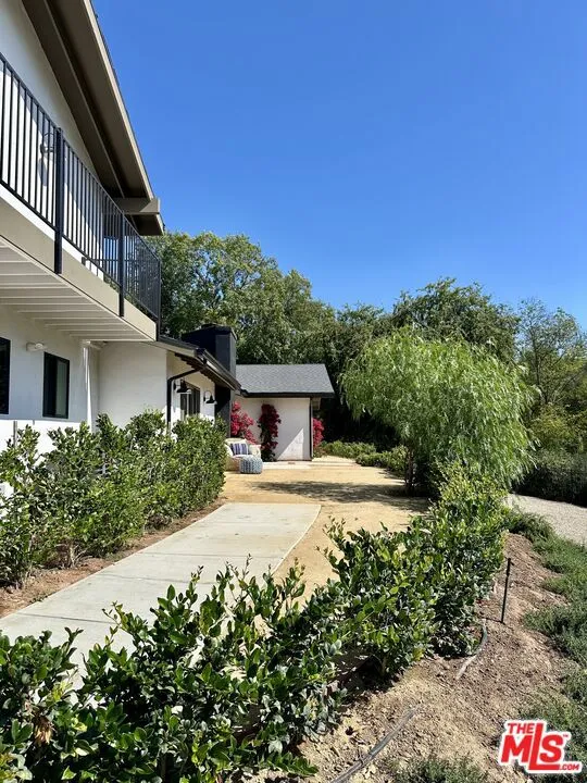 1131 Rancho Drive Ojai, CA 93023