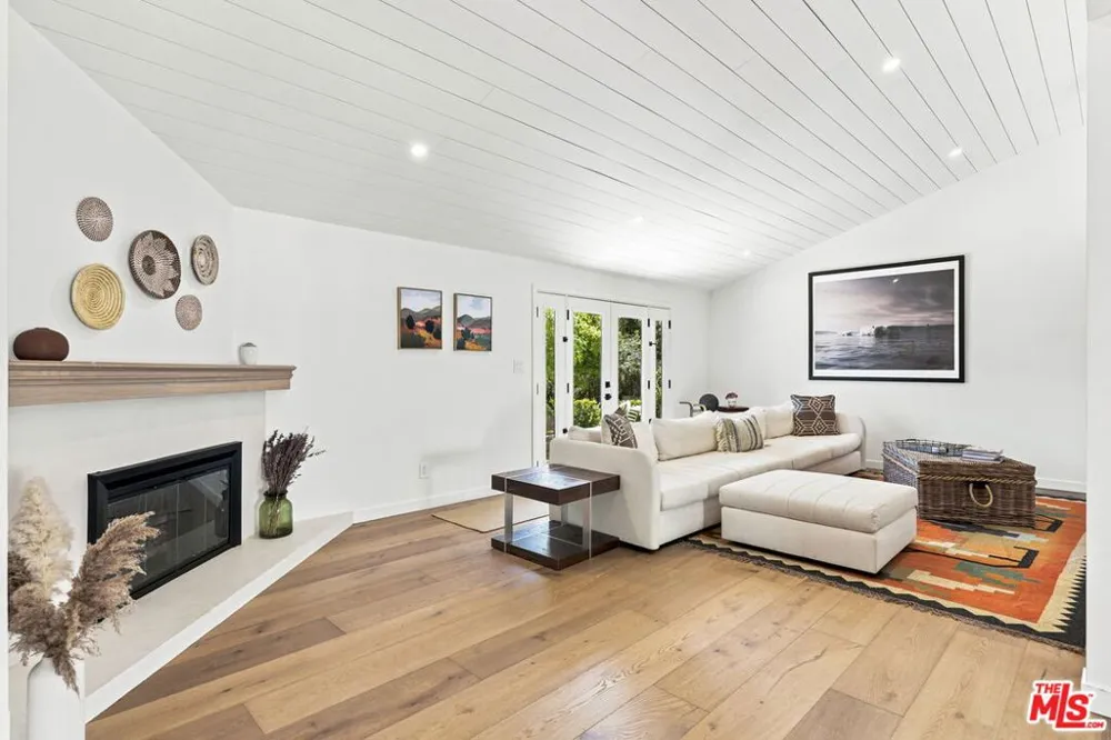1131 Rancho Drive Ojai, CA 93023