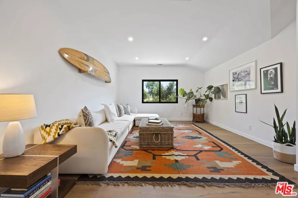 1131 Rancho Drive Ojai, CA 93023