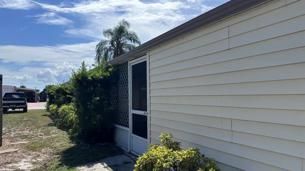8379 SE Eagle Avenue Hobe Sound, FL 33455