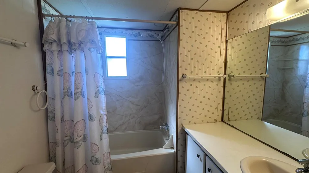 8379 SE Eagle Avenue Hobe Sound, FL 33455