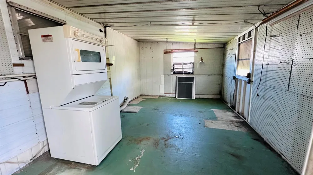 8379 SE Eagle Avenue Hobe Sound, FL 33455