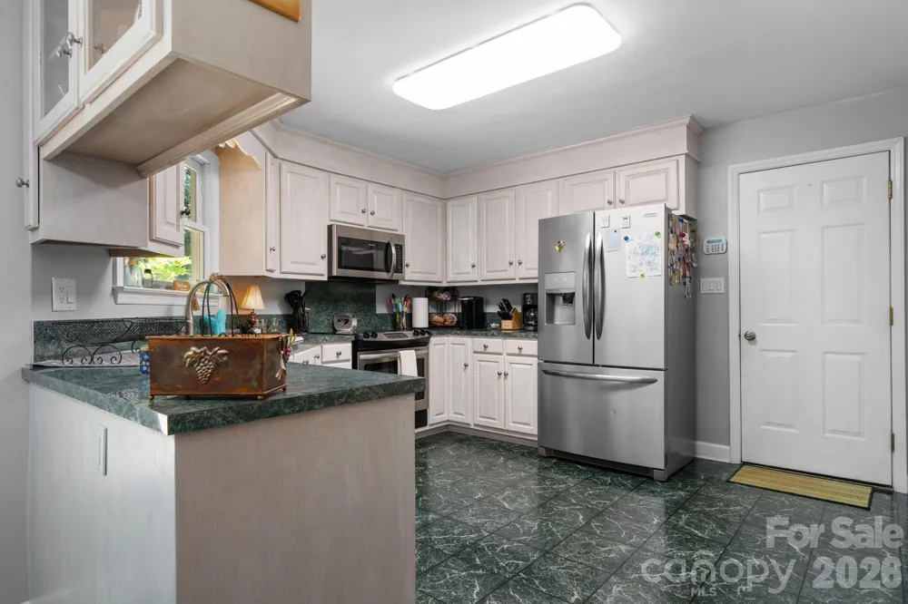 4093 Fairview Drive Maiden, NC 28650