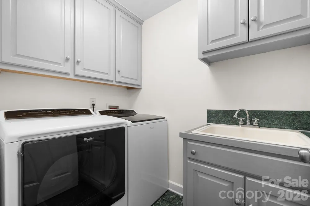 4093 Fairview Drive Maiden, NC 28650