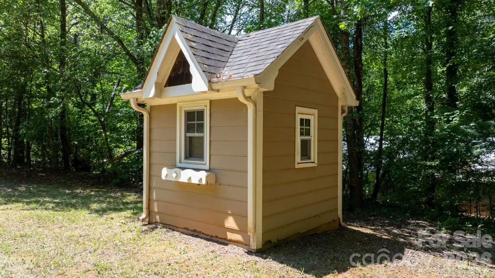 4093 Fairview Drive Maiden, NC 28650
