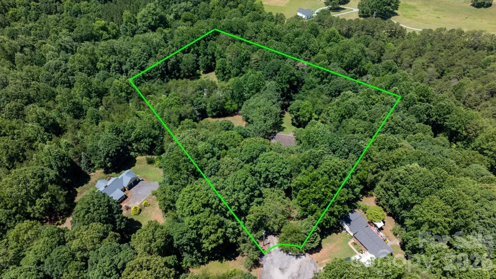 4093 Fairview Drive Maiden, NC 28650