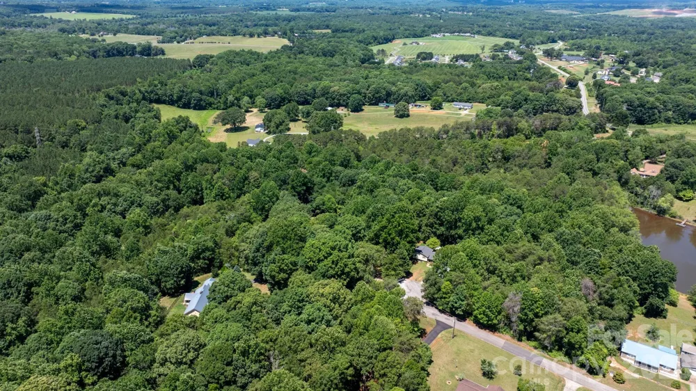4093 Fairview Drive Maiden, NC 28650