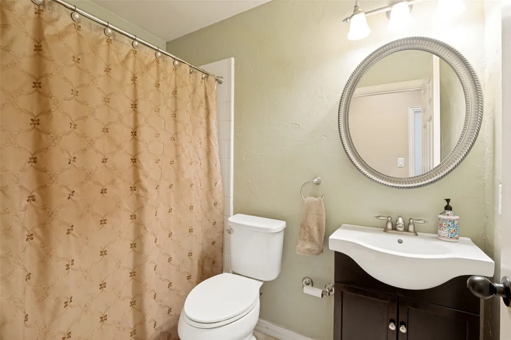 2040 Saint Anne Drive Allen, TX 75013