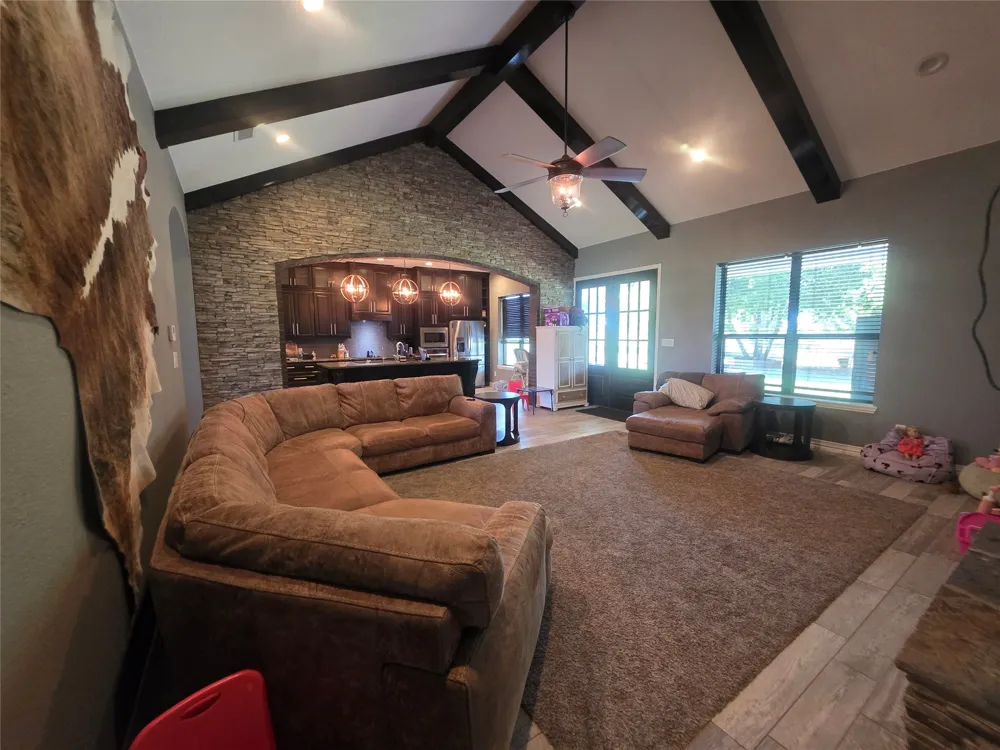 204 Jermyn Road Jermyn, TX 76459