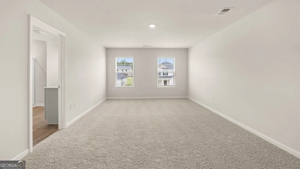 242 Defilippe DR Statham, GA 30666