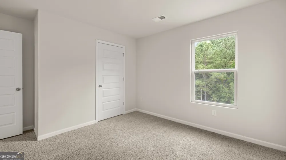 242 Defilippe DR Statham, GA 30666