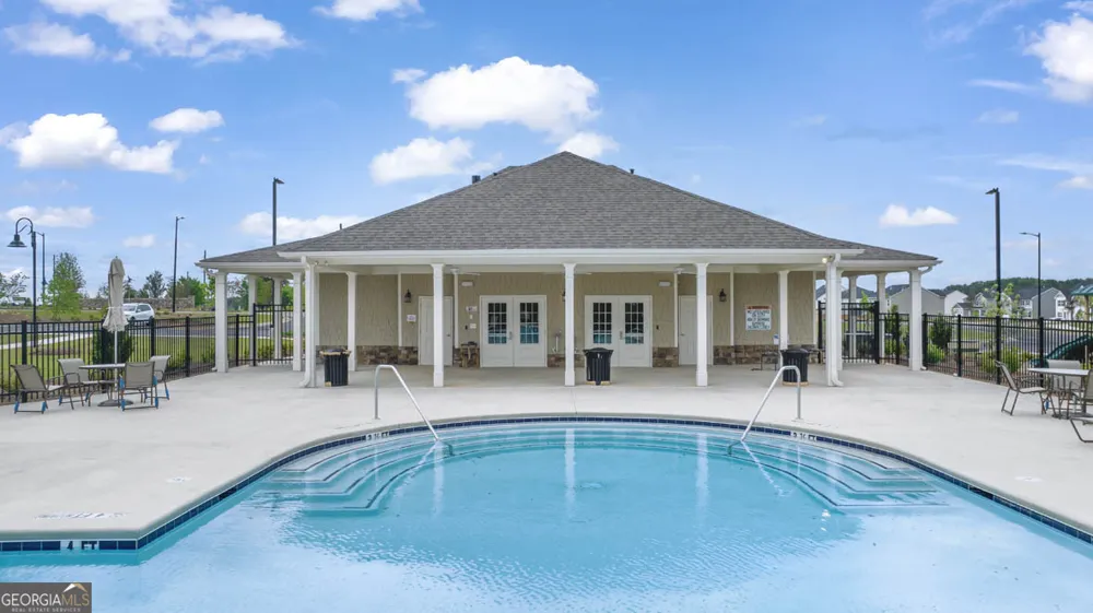 242 Defilippe DR Statham, GA 30666