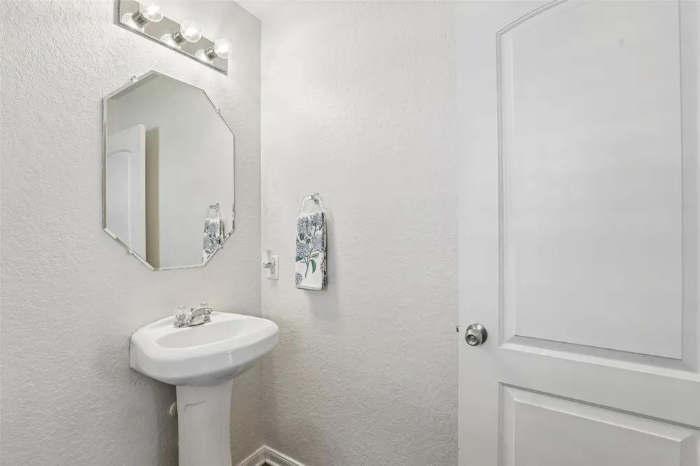 1017 Mellow Breeze New Braunfels, TX 78130
