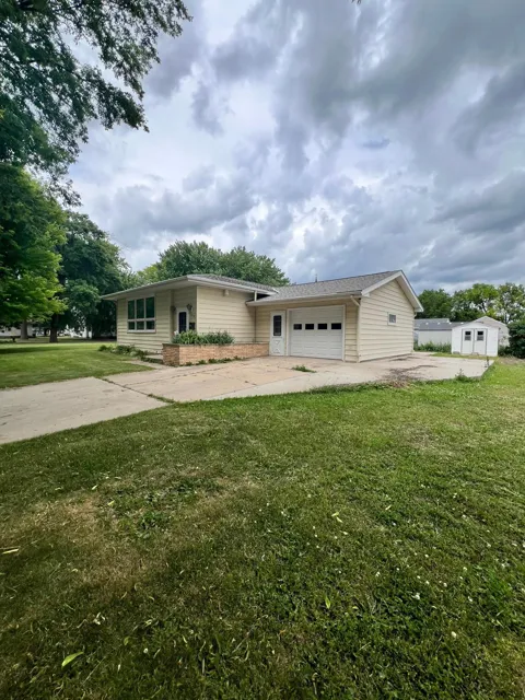 316 W 2nd Street