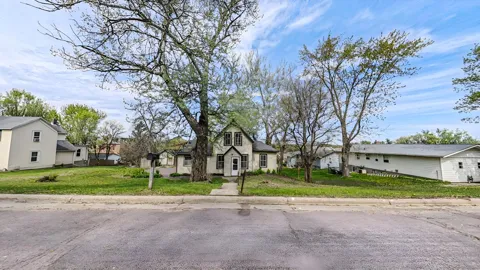 320 3rd Street